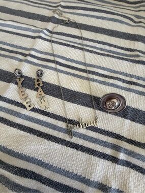 Cowgirl jewelry set -YEEHAW necklace, earrings and cowboy hat rinf